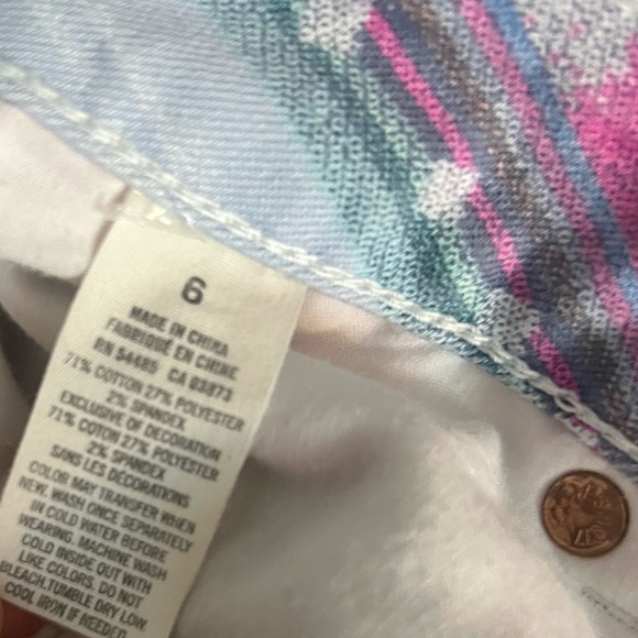 American Eagle Tribal Print Denim Shorts – Size 6 - Picture 5 of 5